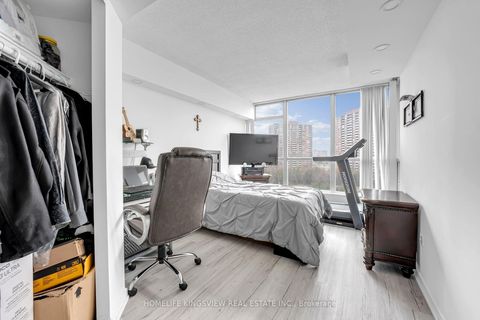 Photo 12 at 806 - 1 Rowntree Road, Jamestown, Toronto