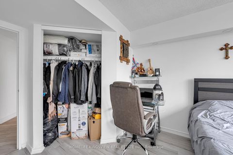 Photo 14 at 806 - 1 Rowntree Road, Jamestown, Toronto