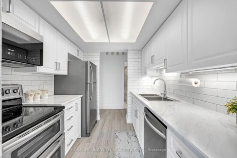Photo 18 at 806 - 1 Rowntree Road, Jamestown, Toronto