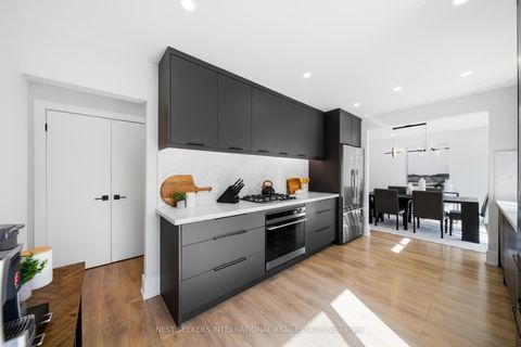 Photo 18 at 41 Camlaren Crescent, Kleinburg, Vaughan