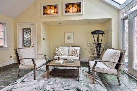 Photo 11 at 127 Roxborough Drive, Moore Park, Toronto