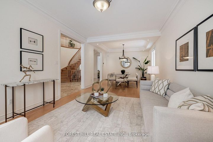 Photo 4 at 16 Northwood Drive, Newtonbrook East, Toronto