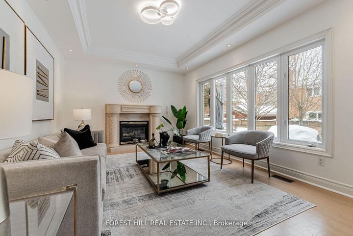Photo 15 at 16 Northwood Drive, Newtonbrook East, Toronto