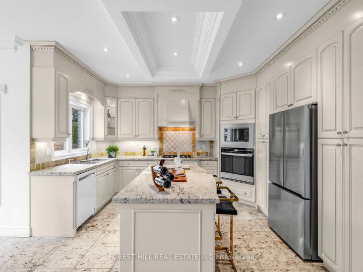 Photo 23 at 16 Northwood Drive, Newtonbrook East, Toronto