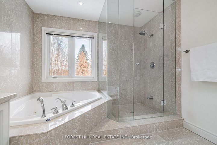 Photo 27 at 16 Northwood Drive, Newtonbrook East, Toronto