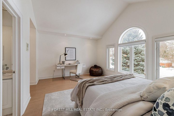 Photo 29 at 16 Northwood Drive, Newtonbrook East, Toronto