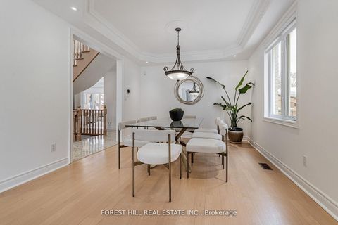 Photo 12 at 16 Northwood Drive, Newtonbrook East, Toronto