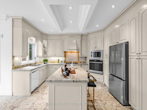 Photo 23 at 16 Northwood Drive, Newtonbrook East, Toronto