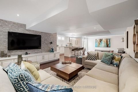 Photo 34 at 16 Northwood Drive, Newtonbrook East, Toronto