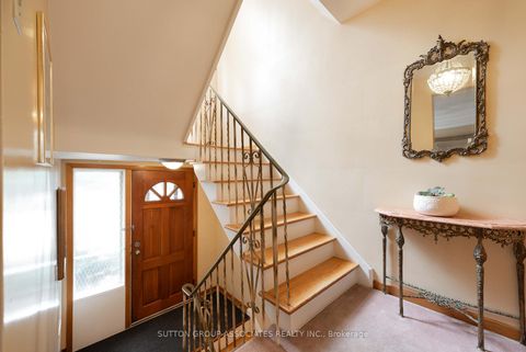 Photo 2 at 299 Wychwood Avenue, Cedarvale, Toronto