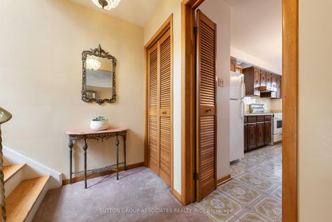 Photo 3 at 299 Wychwood Avenue, Cedarvale, Toronto