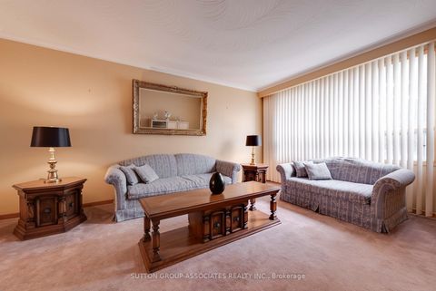 Photo 4 at 299 Wychwood Avenue, Cedarvale, Toronto