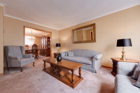 Photo 5 at 299 Wychwood Avenue, Cedarvale, Toronto