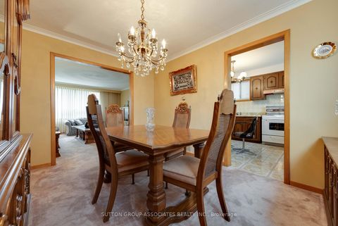 Photo 9 at 299 Wychwood Avenue, Cedarvale, Toronto