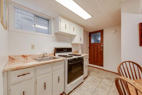 Photo 29 at 299 Wychwood Avenue, Cedarvale, Toronto