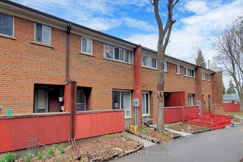 Photo 1 at 25 - 1021 Midland Avenue, Eglinton East, Toronto