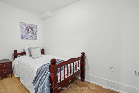 Photo 23 at 16 Leitch Avenue, York University Heights, Toronto
