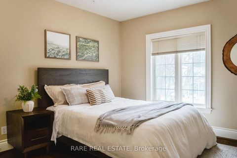 Photo 13 at 33 Red Deer Avenue, Cliffside, Toronto