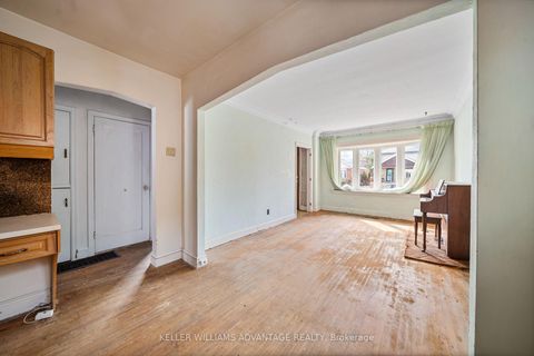 Photo 5 at 90 Hollis Avenue, Cliffside, Toronto