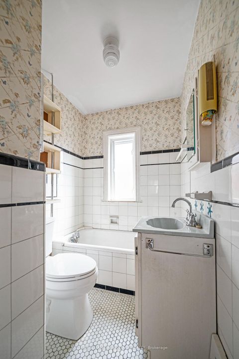 Photo 15 at 90 Hollis Avenue, Cliffside, Toronto