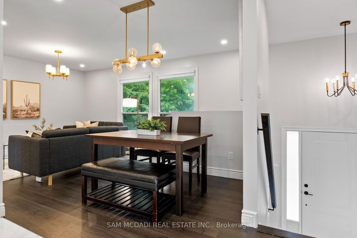 Photo 13 at 7209 Fayette Circle, Meadowvale, Mississauga