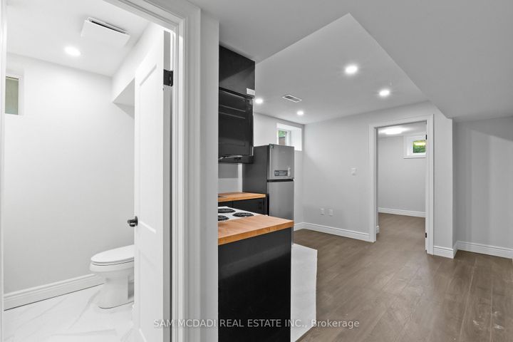 Photo 32 at 7209 Fayette Circle, Meadowvale, Mississauga