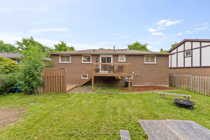 Photo 42 at 7209 Fayette Circle, Meadowvale, Mississauga