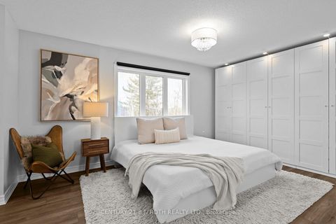 Photo 12 at 30 Megan Crescent, Holly, Barrie