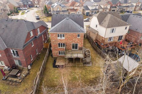 Photo 31 at 30 Megan Crescent, Holly, Barrie