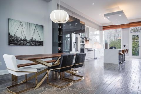 Photo 6 at 1A Roblin Avenue, East York, Toronto