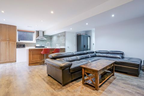 Photo 37 at 1A Roblin Avenue, East York, Toronto