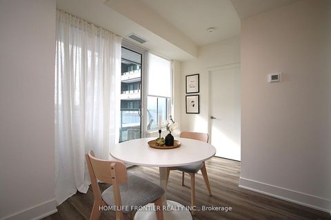 Photo 7 at 220 - 185 Deerfield Road, Central Newmarket, Newmarket