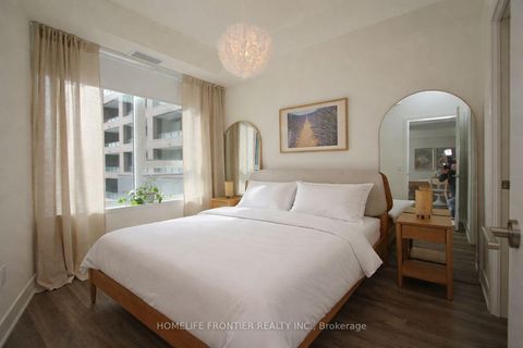 Photo 8 at 220 - 185 Deerfield Road, Central Newmarket, Newmarket