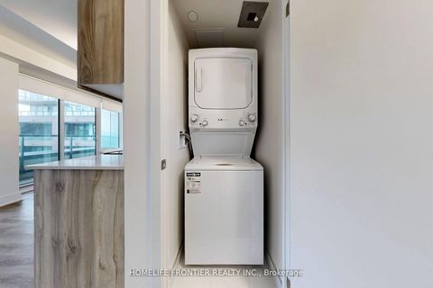 Photo 11 at 220 - 185 Deerfield Road, Central Newmarket, Newmarket