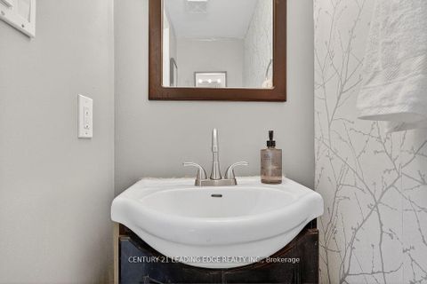 Photo 18 at 56 Ivory Court, Bowmanville, Clarington