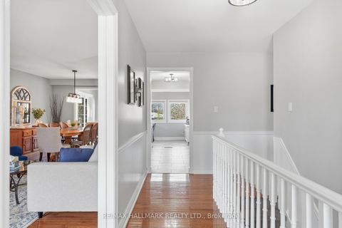 Photo 6 at 28 Jane Crescent, Allandale Heights, Barrie