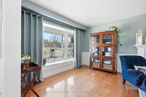 Photo 7 at 28 Jane Crescent, Allandale Heights, Barrie