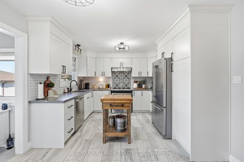 Photo 11 at 28 Jane Crescent, Allandale Heights, Barrie