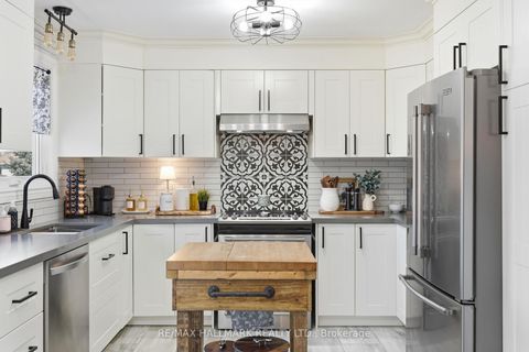 Photo 12 at 28 Jane Crescent, Allandale Heights, Barrie