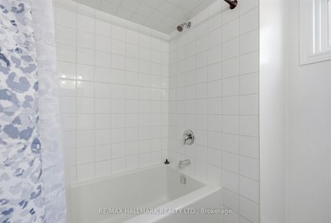 Photo 32 at 28 Jane Crescent, Allandale Heights, Barrie