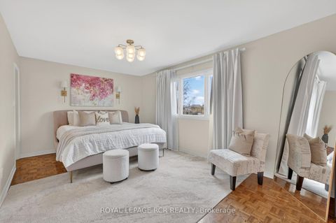 Photo 19 at 186 Patna Crescent, Maple, Vaughan