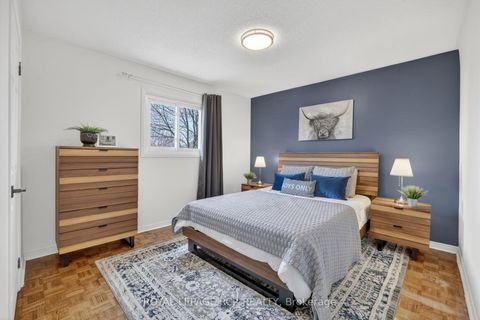 Photo 26 at 186 Patna Crescent, Maple, Vaughan