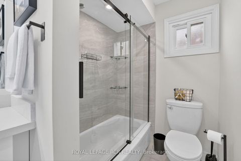 Photo 30 at 186 Patna Crescent, Maple, Vaughan