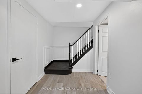 Photo 31 at 186 Patna Crescent, Maple, Vaughan