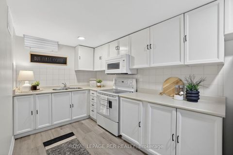 Photo 35 at 186 Patna Crescent, Maple, Vaughan