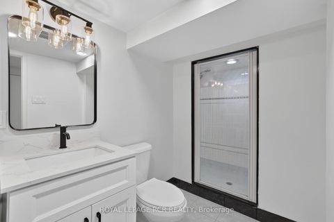 Photo 39 at 186 Patna Crescent, Maple, Vaughan