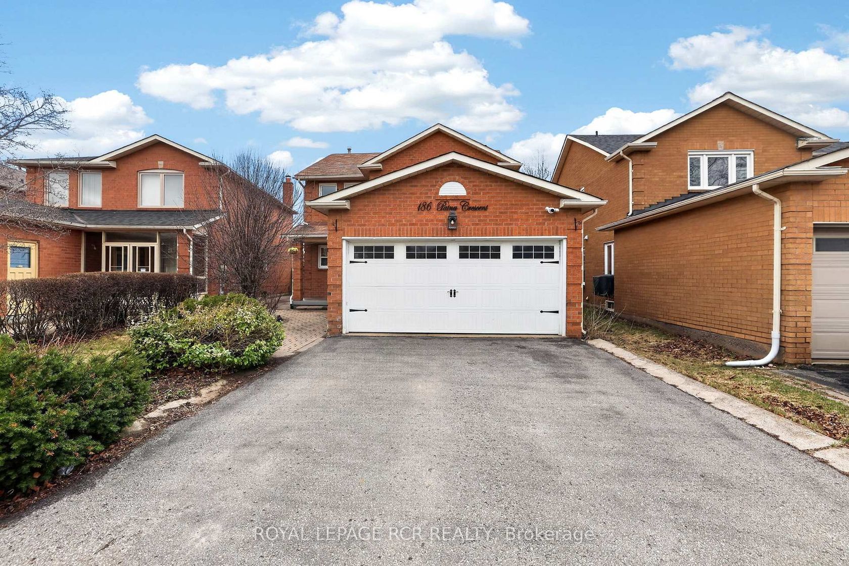 186 Patna Crescent, Maple, Vaughan photo number 2