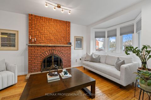 Photo 3 at 82 Fifth Street, New Toronto, Toronto