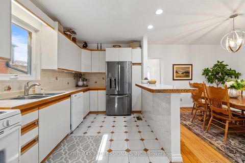 Photo 8 at 82 Fifth Street, New Toronto, Toronto