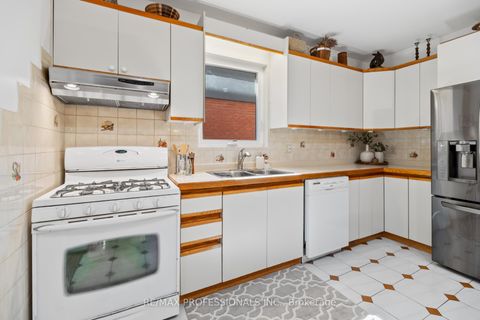 Photo 9 at 82 Fifth Street, New Toronto, Toronto